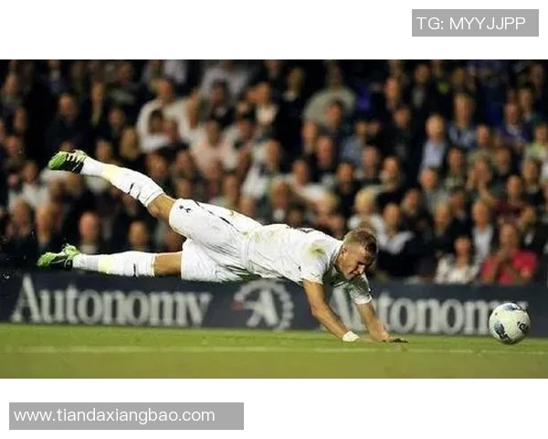 凯恩的传奇之路：从天才少年到足球巨星的辉煌历程与影响